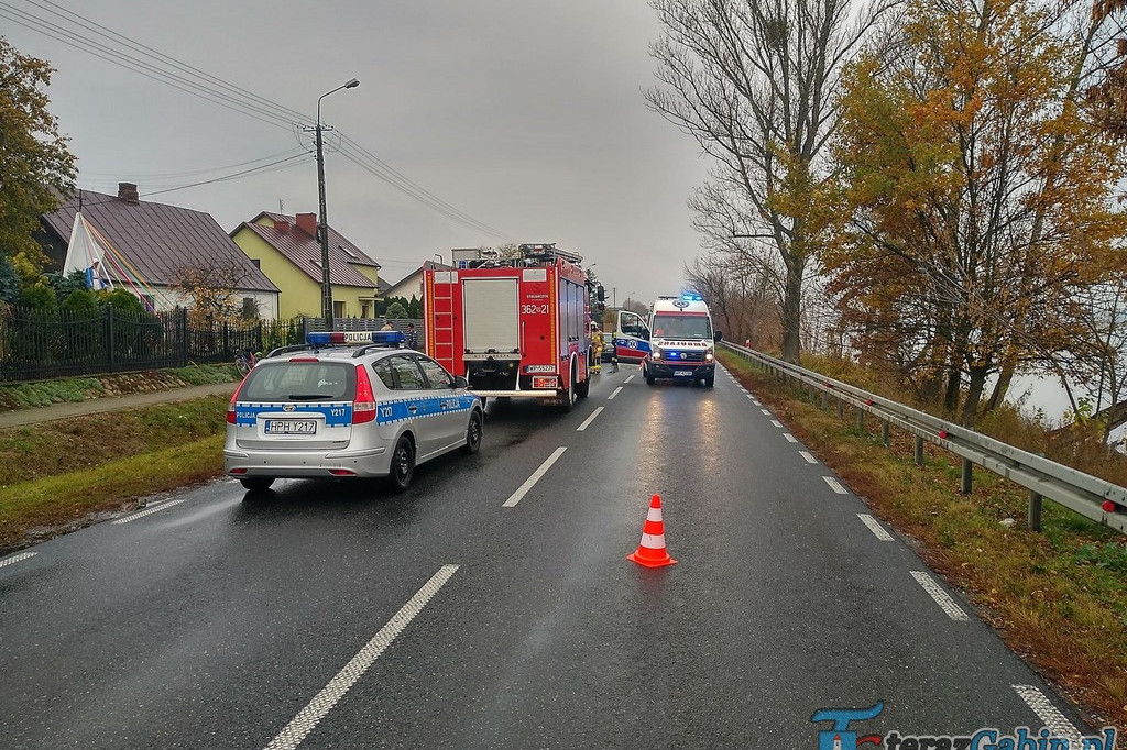 Uwaga kierowcy. Na drogach ślisko. W Woli Brwileńskiej zderzyły się trzy samochody [zdjęcia]