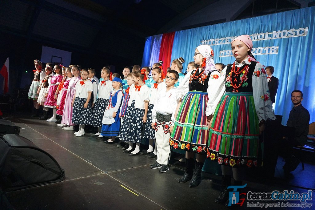 Koncert Muzyki Polskiej na rozpoczęcie obchodów 100 lecia odzyskania Niepodległości. [zdjęcia]