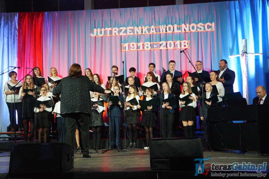 Koncert Muzyki Polskiej na rozpoczęcie obchodów 100 lecia odzyskania Niepodległości. [zdjęcia]