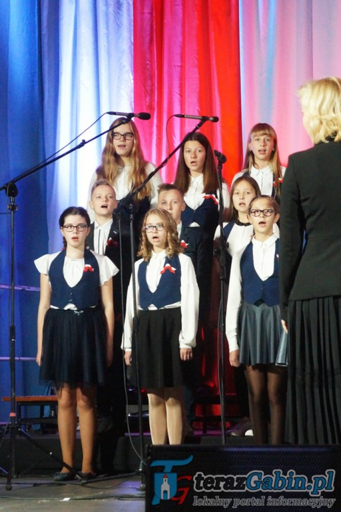 Koncert Muzyki Polskiej na rozpoczęcie obchodów 100 lecia odzyskania Niepodległości. [zdjęcia]