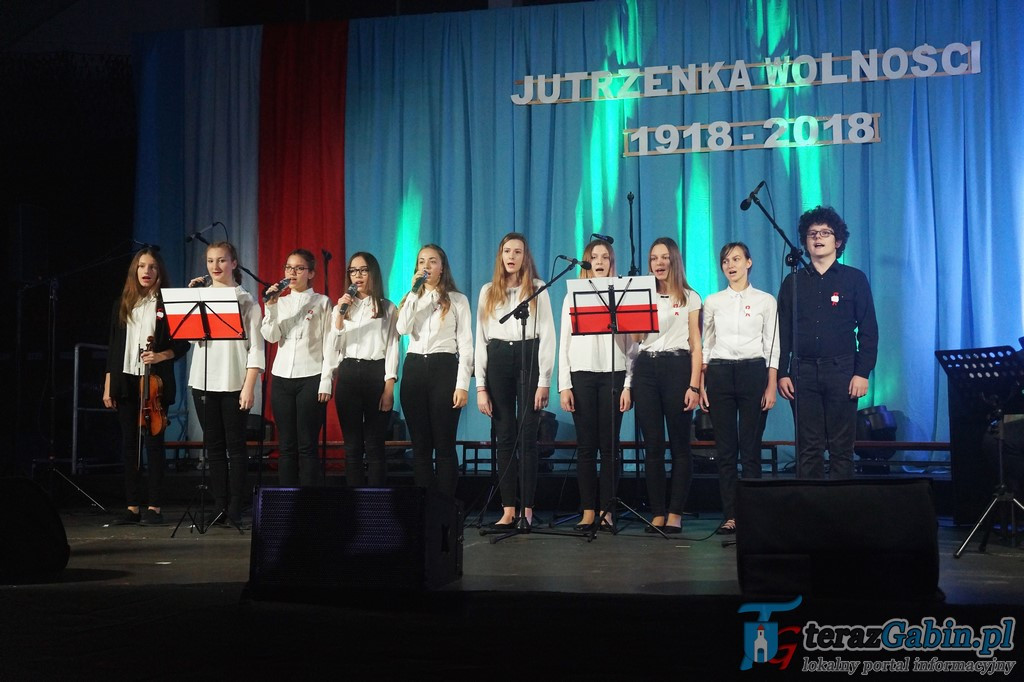 Koncert Muzyki Polskiej na rozpoczęcie obchodów 100 lecia odzyskania Niepodległości. [zdjęcia]