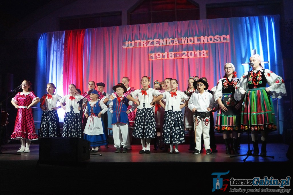 Koncert Muzyki Polskiej na rozpoczęcie obchodów 100 lecia odzyskania Niepodległości. [zdjęcia]