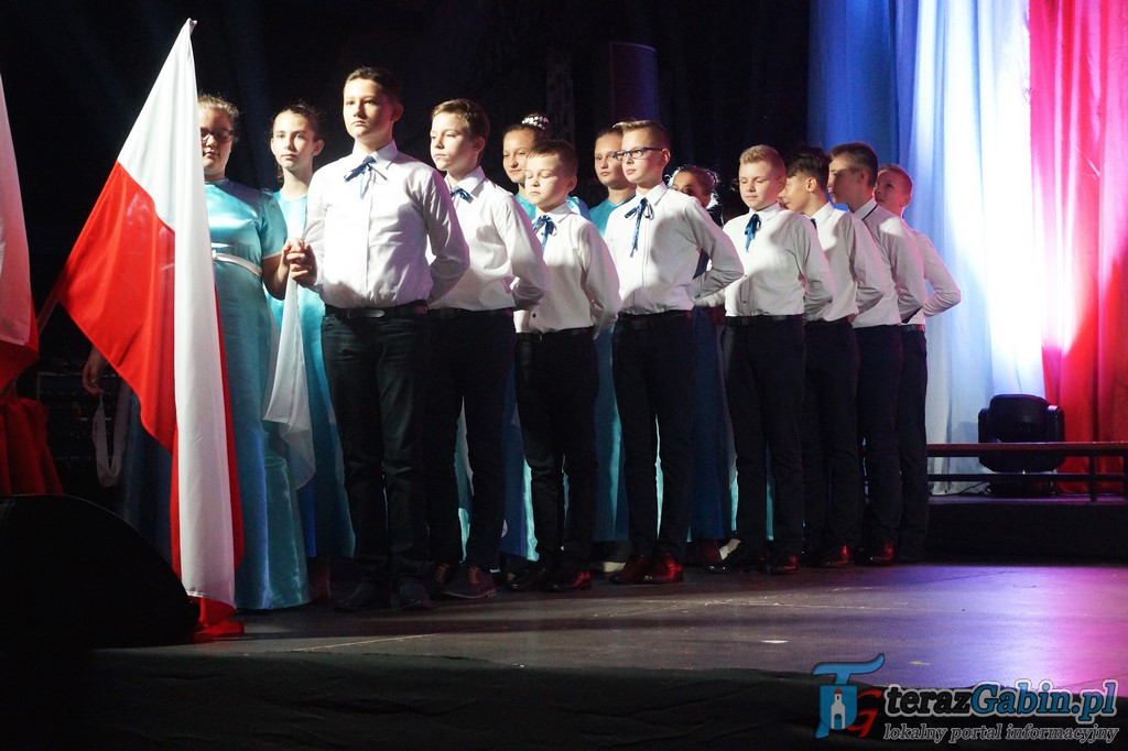 Koncert Muzyki Polskiej na rozpoczęcie obchodów 100 lecia odzyskania Niepodległości. [zdjęcia]