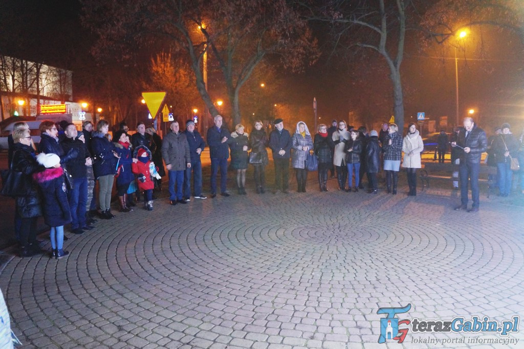 Uroczyście włączyli świąteczną iluminację Gąbina [zdjęcia]
