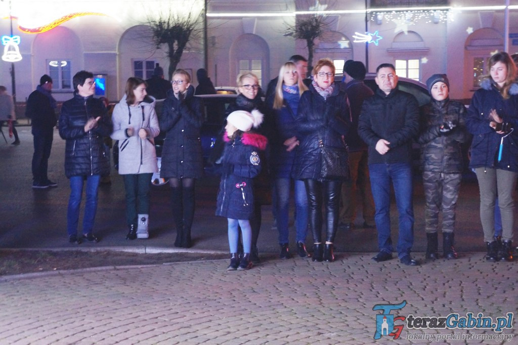 Uroczyście włączyli świąteczną iluminację Gąbina [zdjęcia]