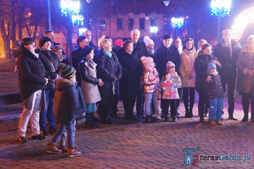 Uroczyście włączyli świąteczną iluminację Gąbina [zdjęcia]