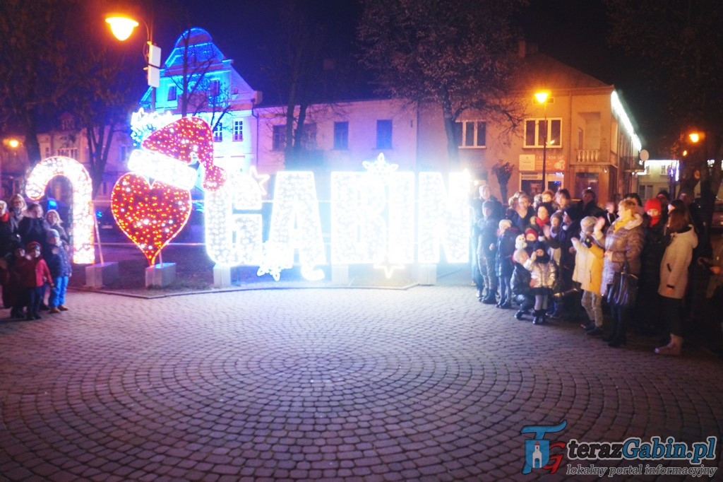 Uroczyście włączyli świąteczną iluminację Gąbina [zdjęcia]