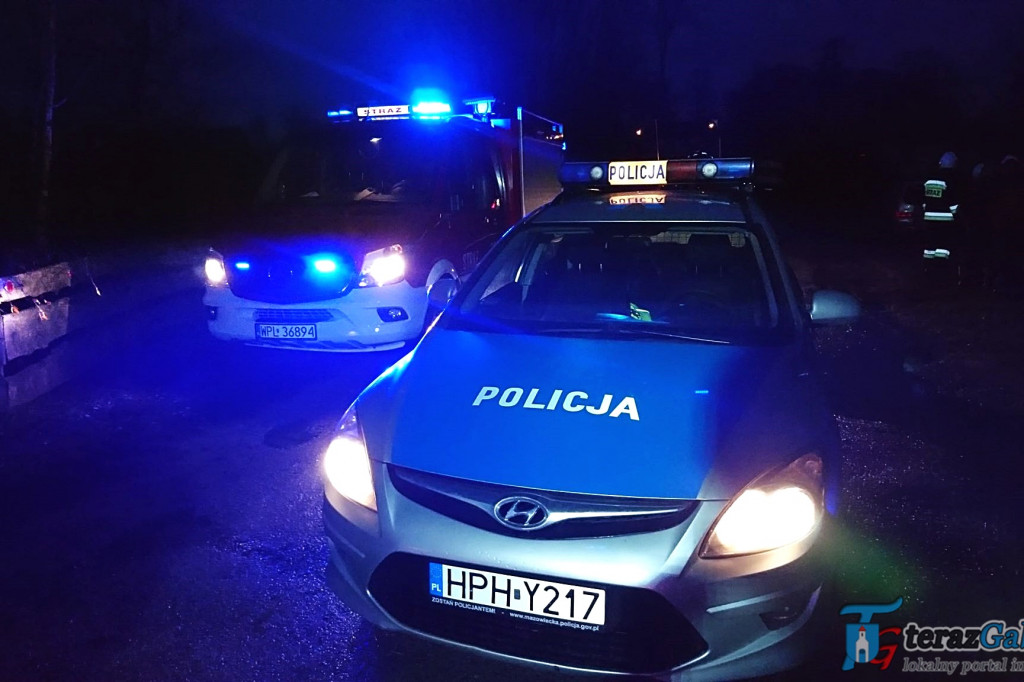 Akcja służb w Topólnie. W stawie znaleziono zwłoki mężczyzny [zdjęcia]