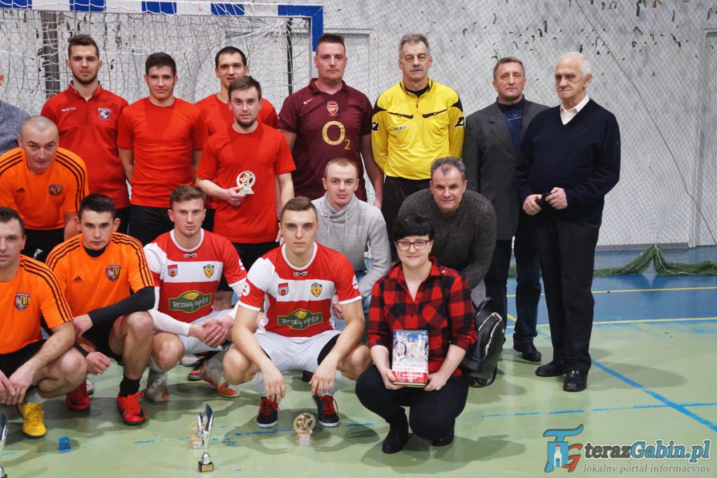 Piłkarze z kilku powiatów grali o Puchar Burmistrza. Najlepsza Unia Czermno. [zdjęcia]
