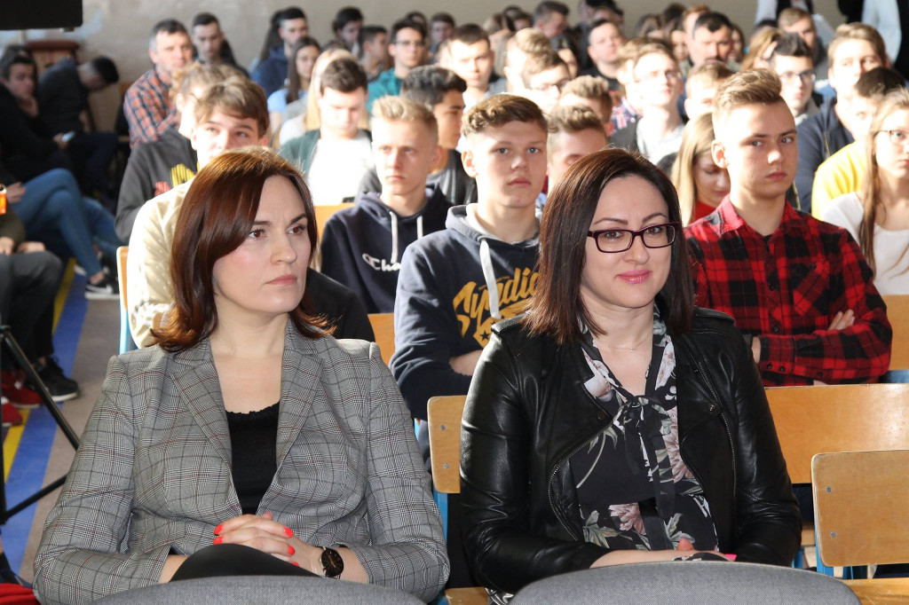 Powiatowy Dzień Bezpiecznego Internetu odbył się w Gąbinie [zdjęcia]