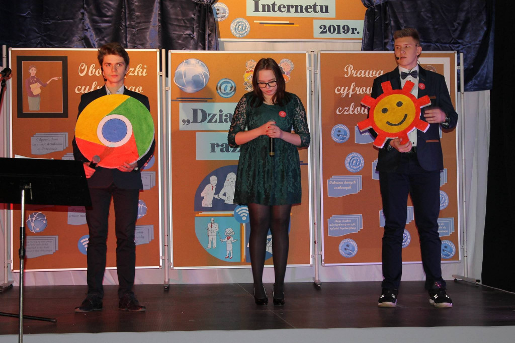 Powiatowy Dzień Bezpiecznego Internetu odbył się w Gąbinie [zdjęcia]