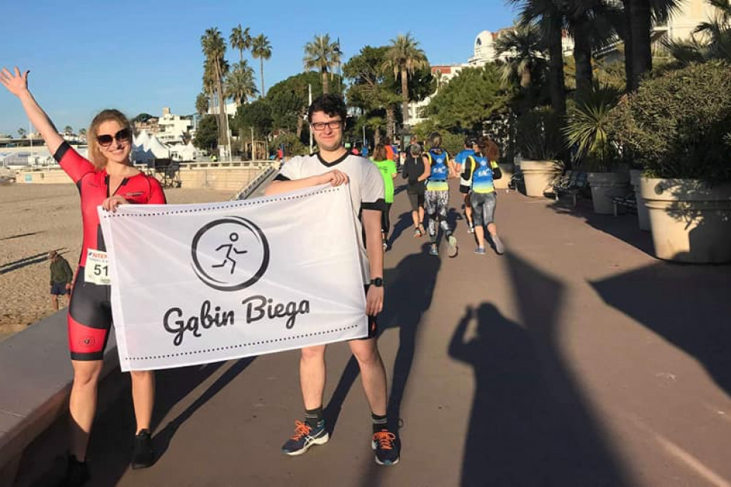 Aktywny weekend biegaczy z Gąbina. Zostali nagrodzeni w klasyfikacji drużynowej.