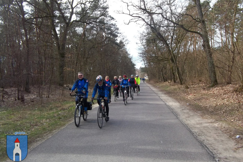 Rowerowe poszukiwania wiosny z MUKS Tandem Gąbin.