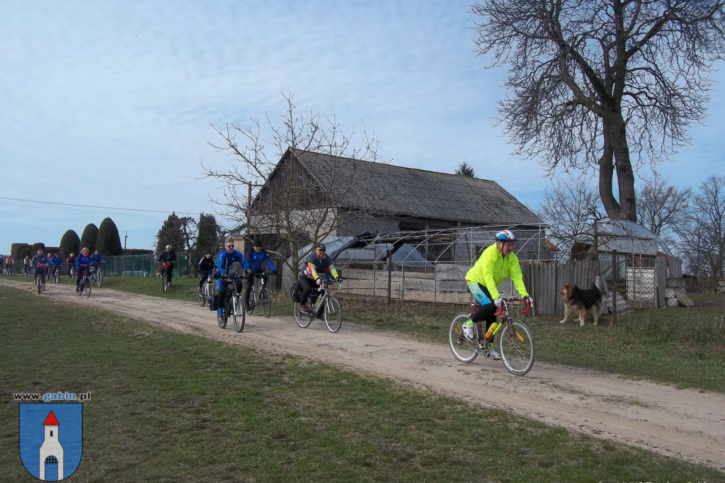 Rowerowe poszukiwania wiosny z MUKS Tandem Gąbin.