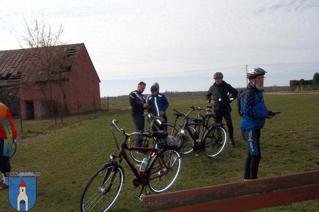 Rowerowe poszukiwania wiosny z MUKS Tandem Gąbin.