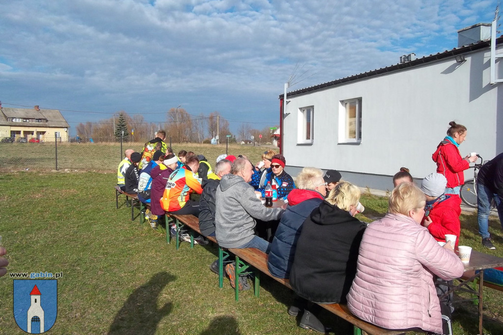 Rowerowe poszukiwania wiosny z MUKS Tandem Gąbin.