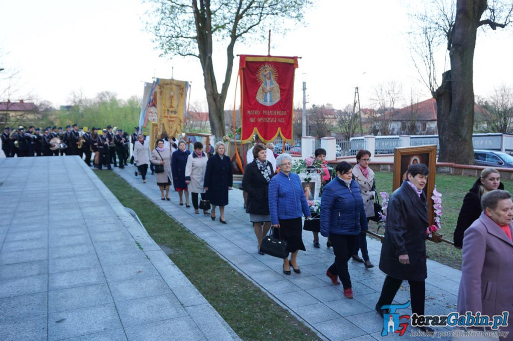 Rezurekcja w parafii Gąbin. Było bardzo uroczyście. [zdjęcia]