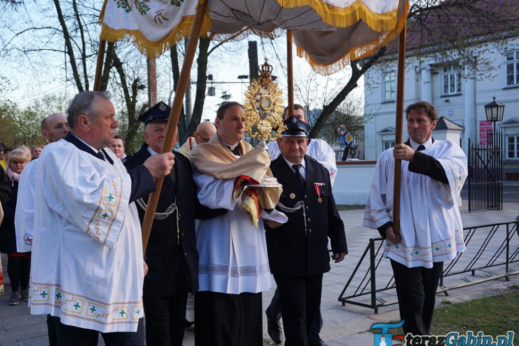 Rezurekcja w parafii Gąbin. Było bardzo uroczyście. [zdjęcia]