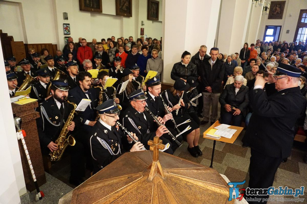 Rezurekcja w parafii Gąbin. Było bardzo uroczyście. [zdjęcia]
