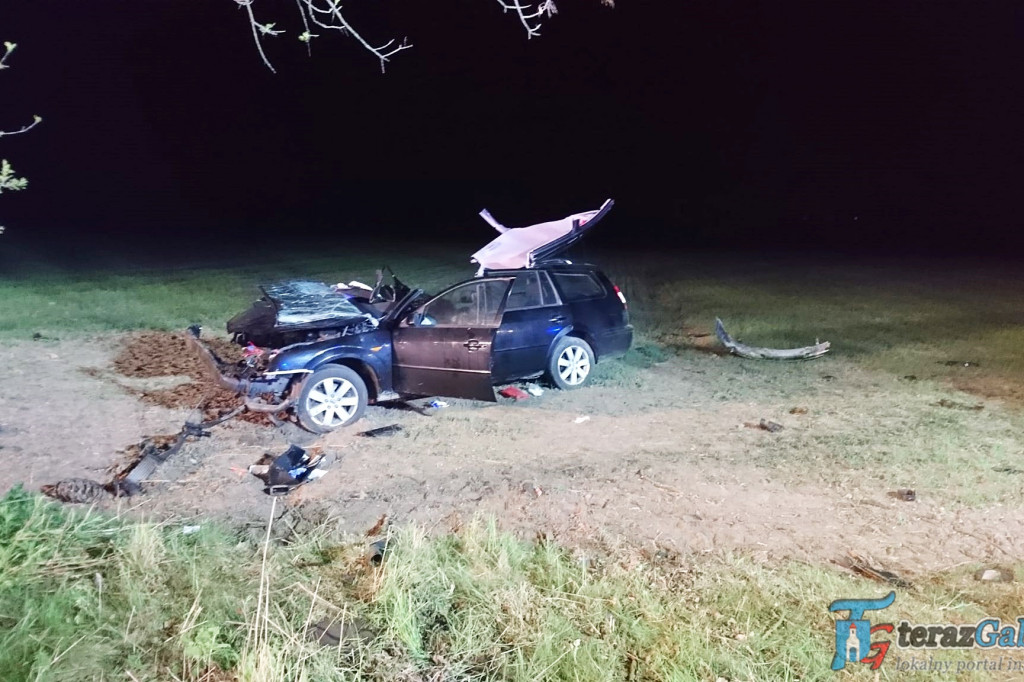 Bardzo poważny wypadek w Czermnie. Ranne trzy osoby. [zdjęcia]