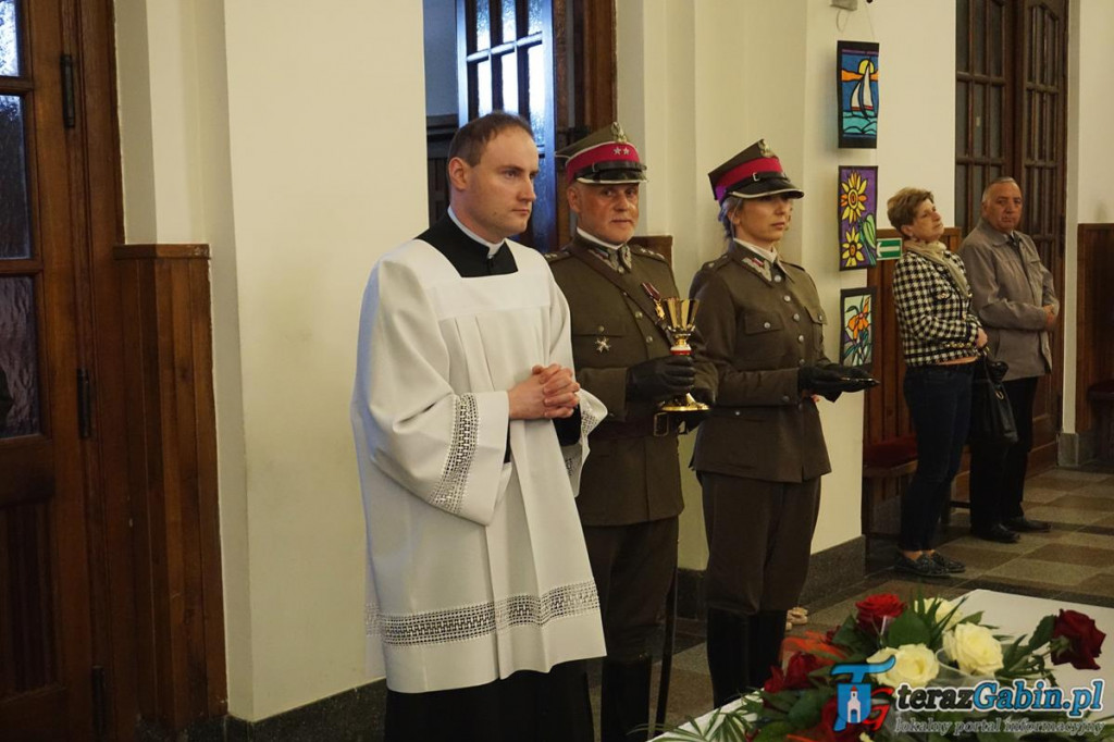 Gąbin uczcił rocznicę uchwalenia Konstytucji. Świętowali również strażacy. [zdjęcia]
