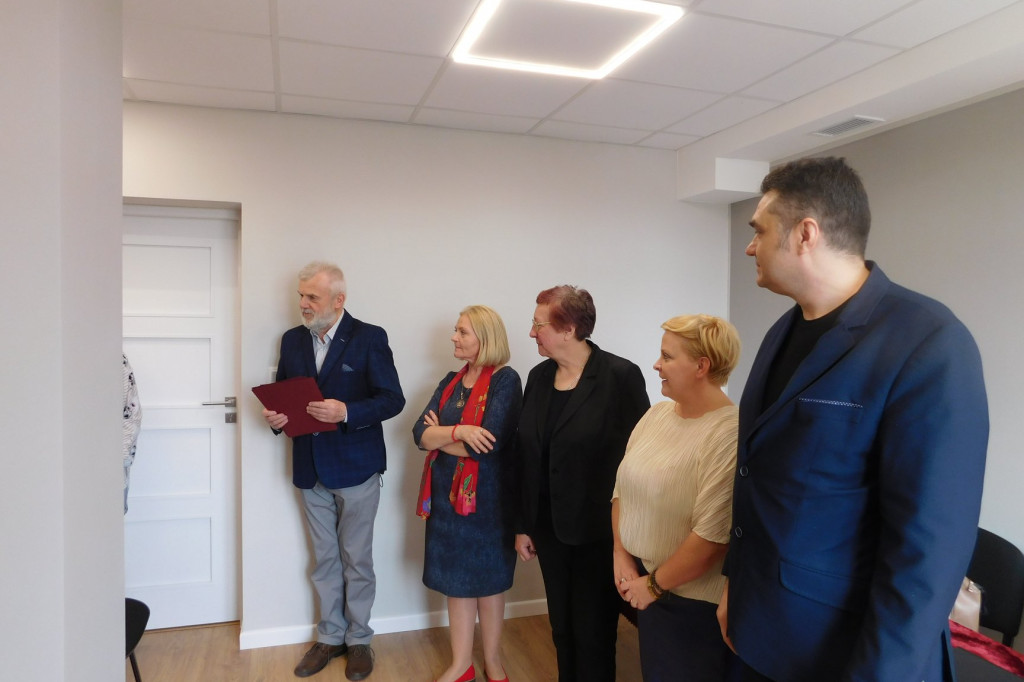 Gąbińska biblioteka zorganizowała konkurs recytatorski. Mamy zdolną młodzież. [zdjęcia]