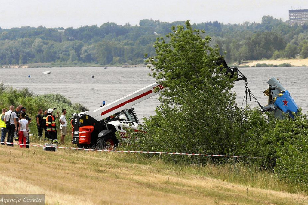Wypadek lotniczy w Płocku. W akcji strażacy z Gąbina. [zdjęcia]