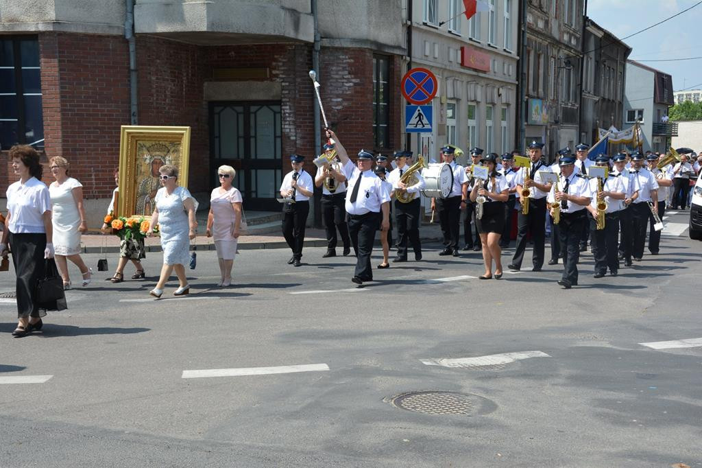 Ulicami Gąbina przeszła uroczysta procesja Bożego Ciała. [zdjęcia]