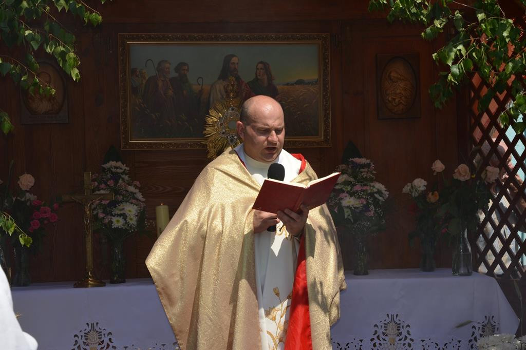 Ulicami Gąbina przeszła uroczysta procesja Bożego Ciała. [zdjęcia]