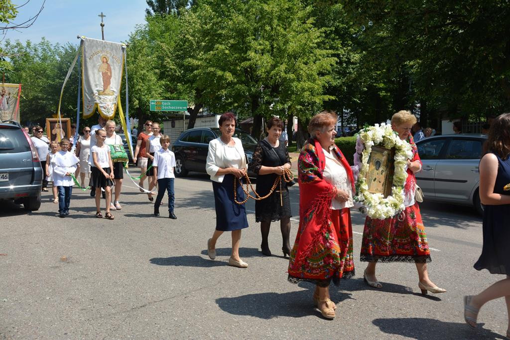 Ulicami Gąbina przeszła uroczysta procesja Bożego Ciała. [zdjęcia]