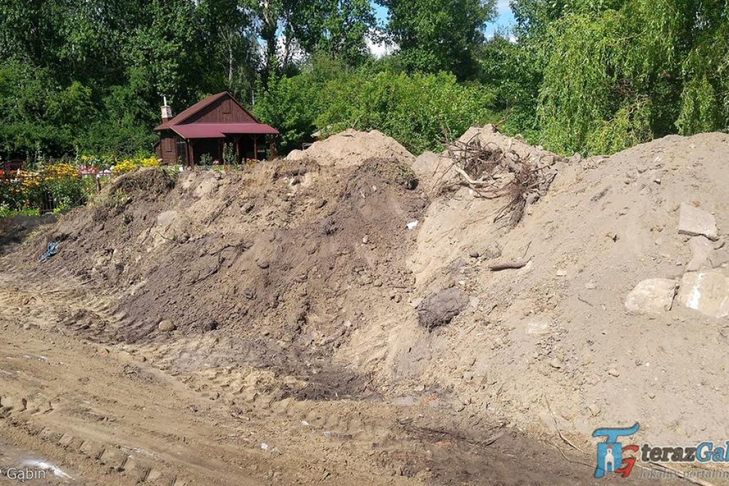Poszukiwany Dawidek nie żyje. W akcji poszukiwawczej wzięli udział strażacy z Gąbina. [zdjęcia]