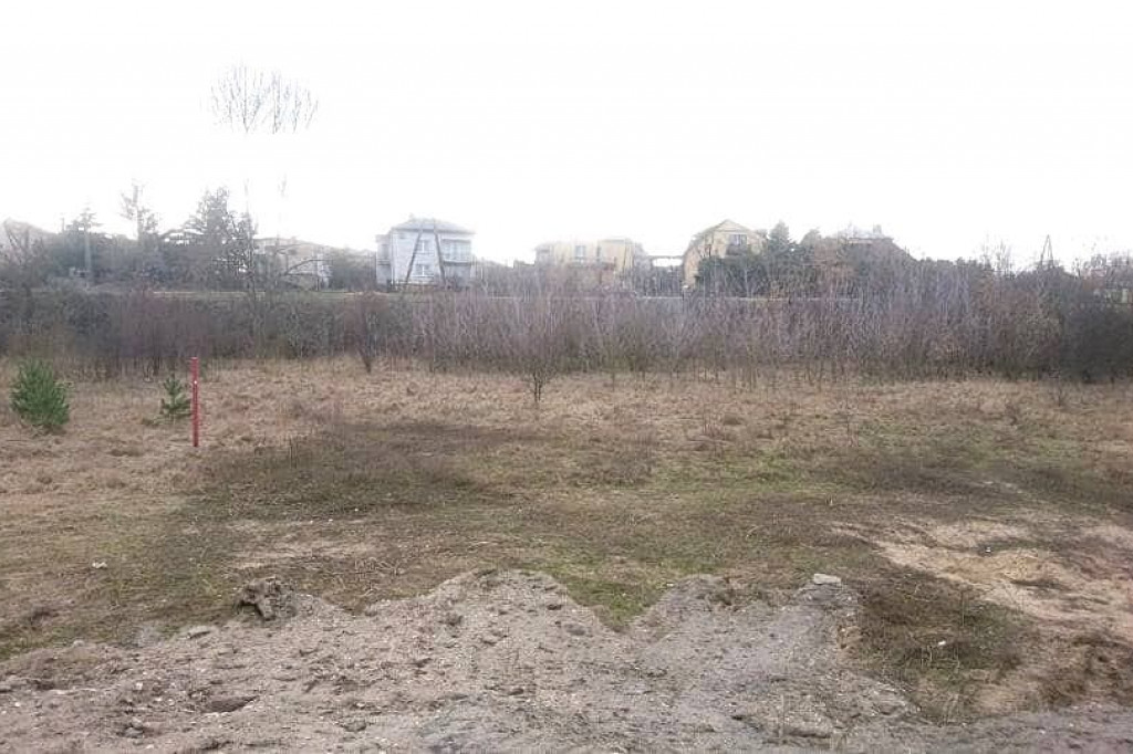 Wcześniej zarośnięty i zaśmiecony. Teraz nabiera nowego wyglądu i staje się miejscem do spotkań mieszkańców. [zdjęcia]