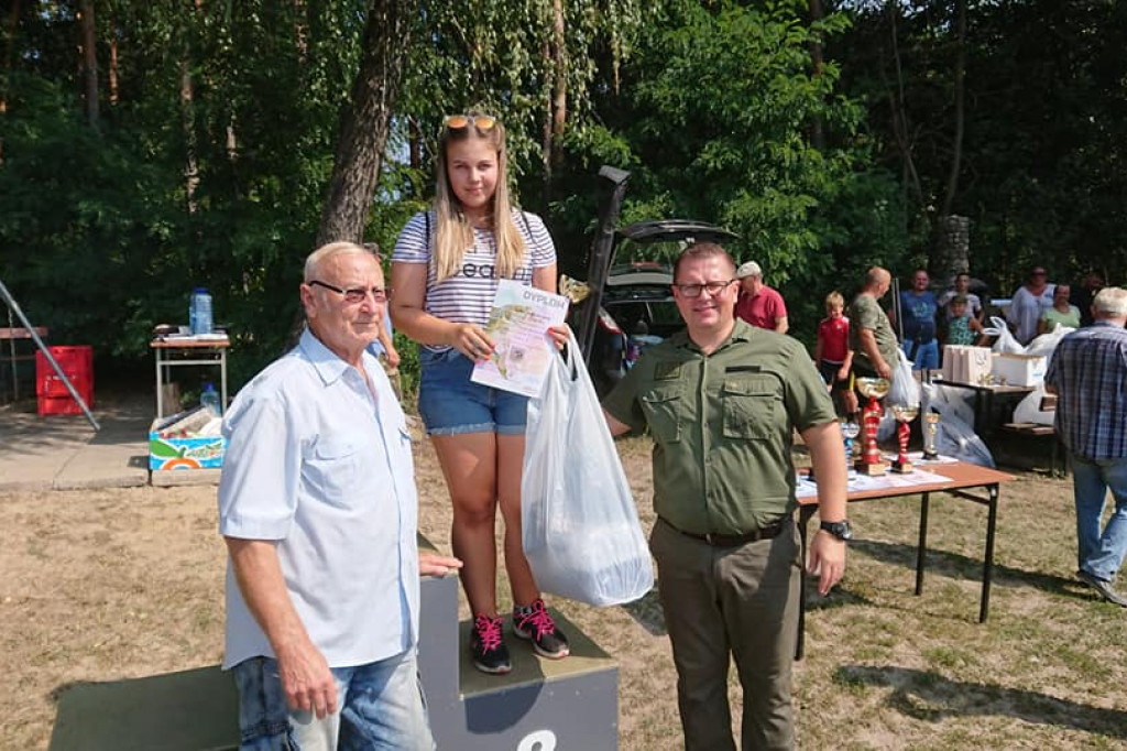 Wędkarze pożegnali wakacje podczas zawodów dla dzieci. [zdjęcia]