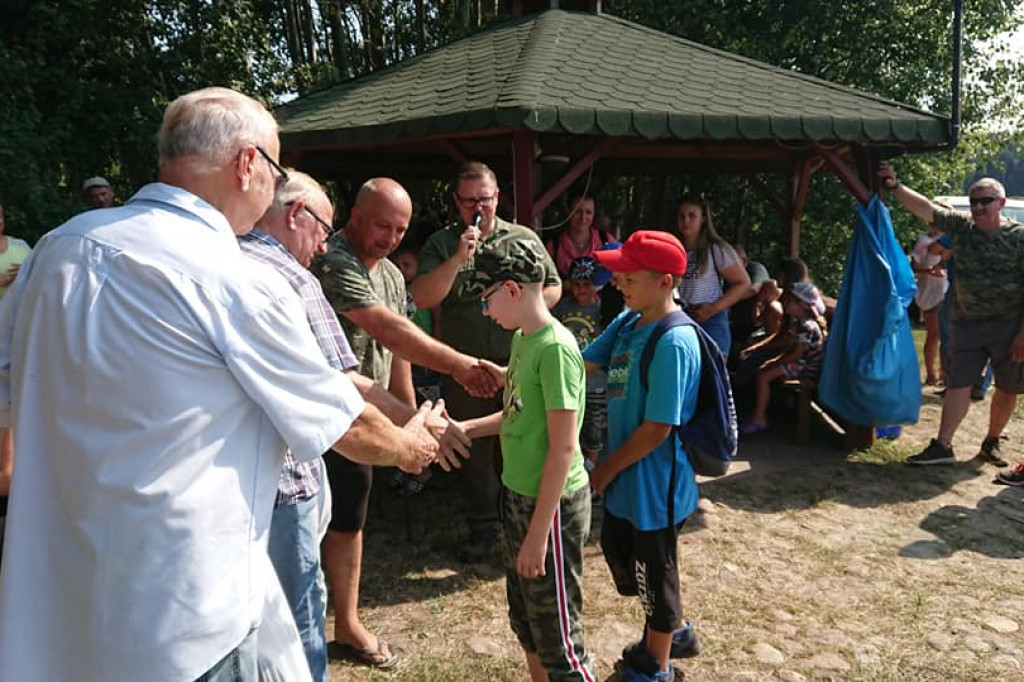 Wędkarze pożegnali wakacje podczas zawodów dla dzieci. [zdjęcia]