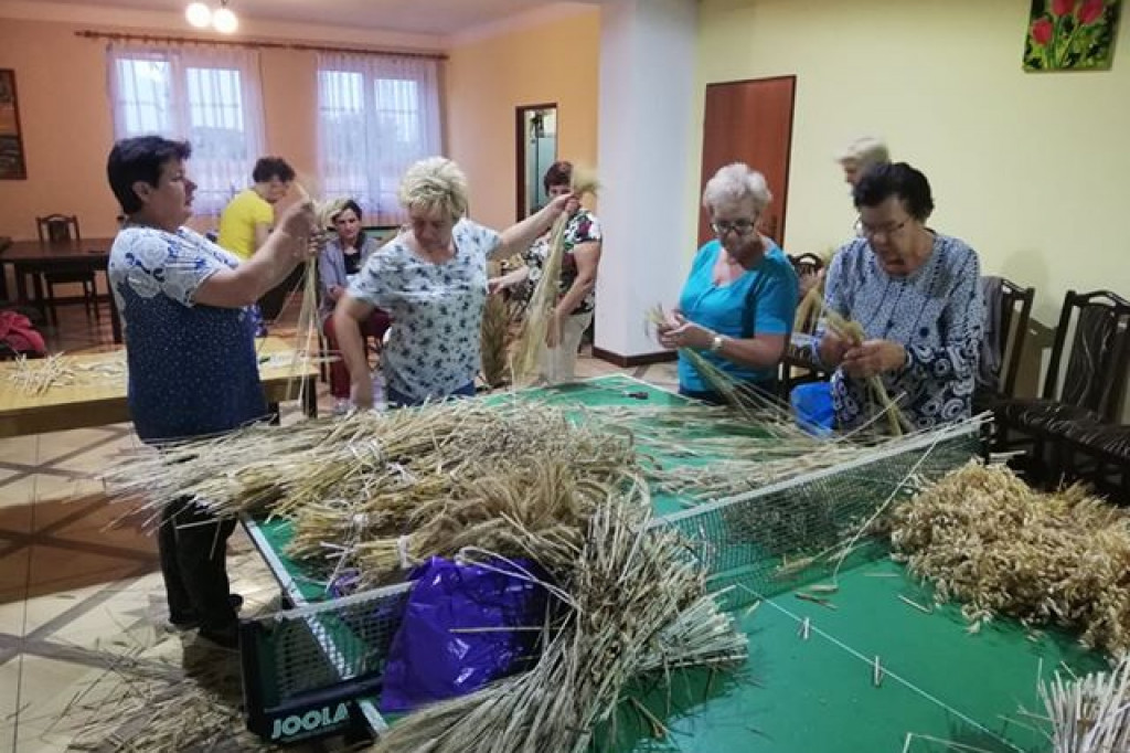 Jak powstał wieniec dożynkowy z gminy Gąbin?