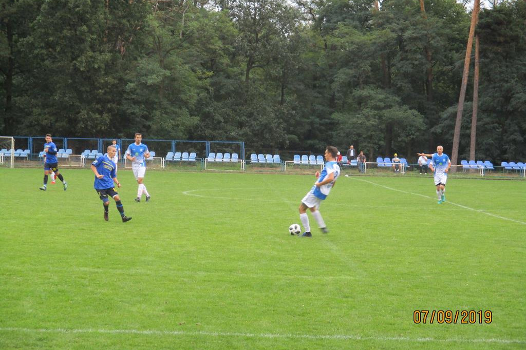 Derby w Gąbinie. Błękitni wygrali z Mazurem Gostynin. [zdjęcia]
