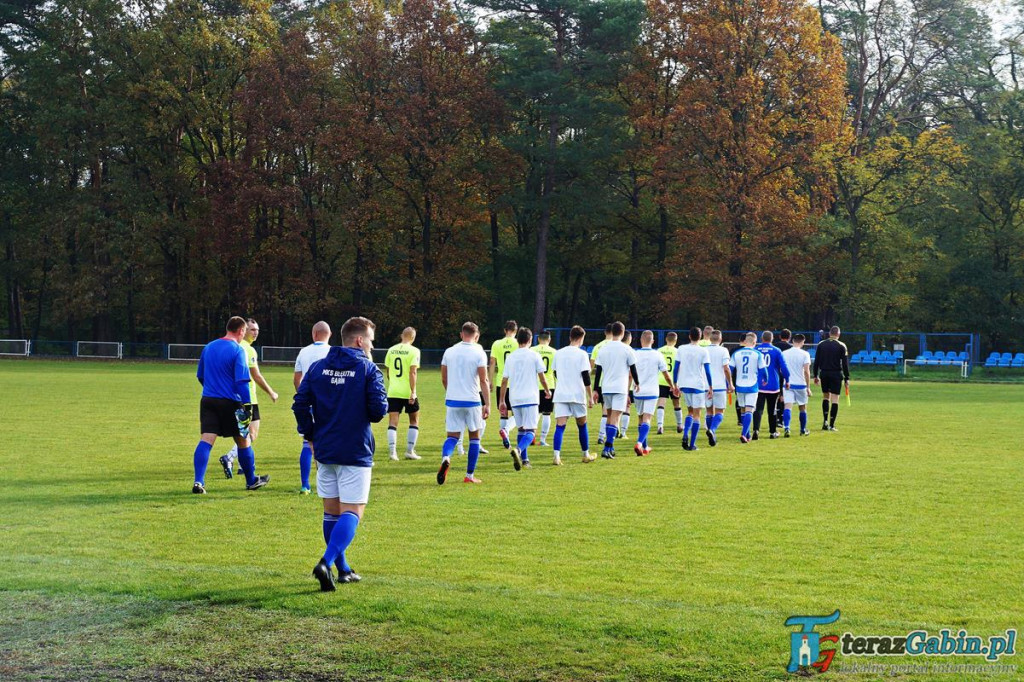 Derby zakończone remisem. Obie drużyny dały z siebie wszystko. [zdjęcia]