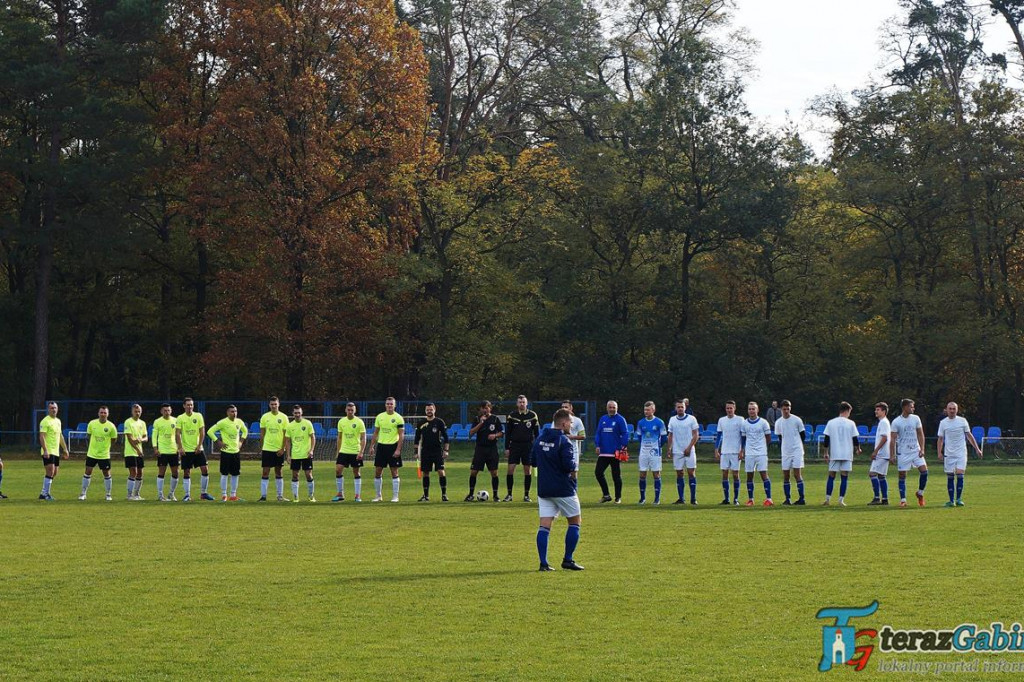 Derby zakończone remisem. Obie drużyny dały z siebie wszystko. [zdjęcia]