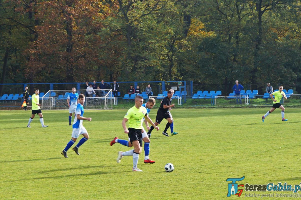 Derby zakończone remisem. Obie drużyny dały z siebie wszystko. [zdjęcia]