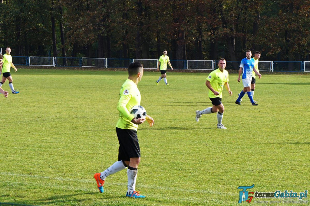 Derby zakończone remisem. Obie drużyny dały z siebie wszystko. [zdjęcia]