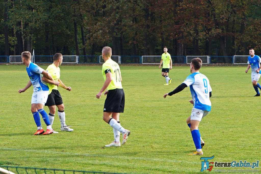 Derby zakończone remisem. Obie drużyny dały z siebie wszystko. [zdjęcia]