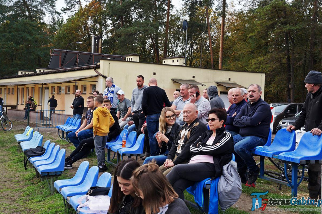 Derby zakończone remisem. Obie drużyny dały z siebie wszystko. [zdjęcia]