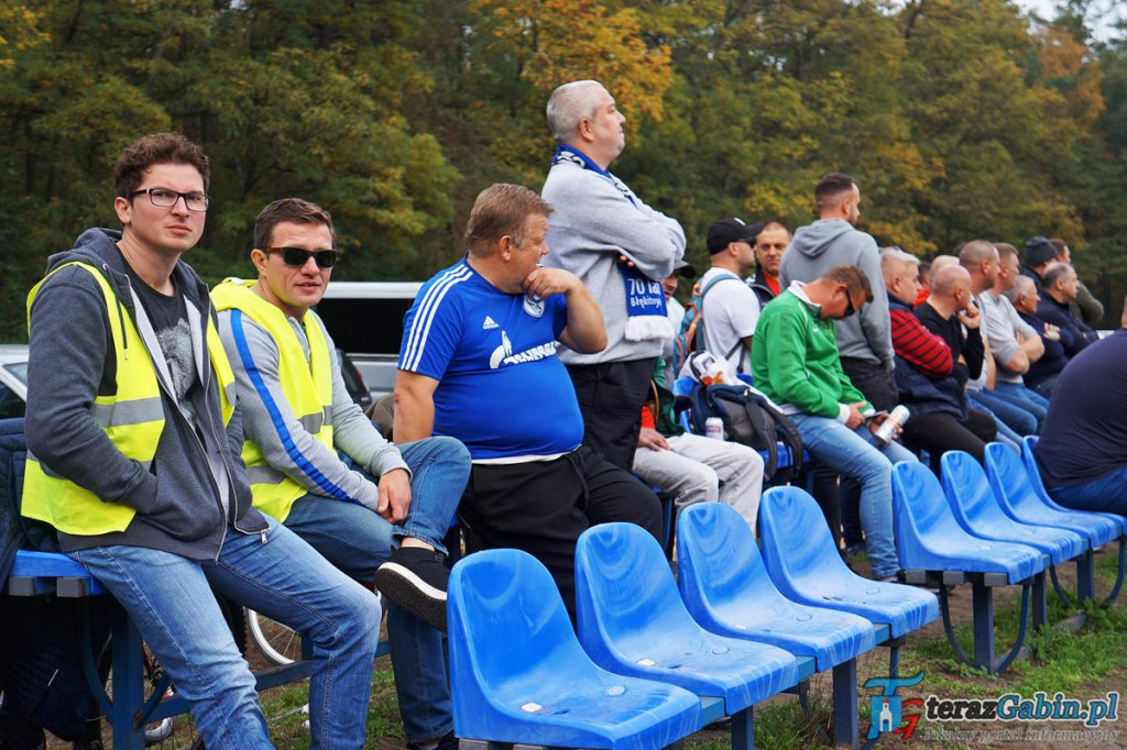 Derby zakończone remisem. Obie drużyny dały z siebie wszystko. [zdjęcia]