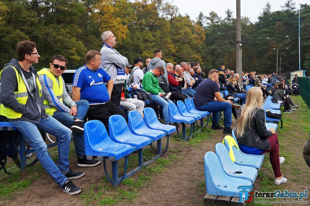 Derby zakończone remisem. Obie drużyny dały z siebie wszystko. [zdjęcia]