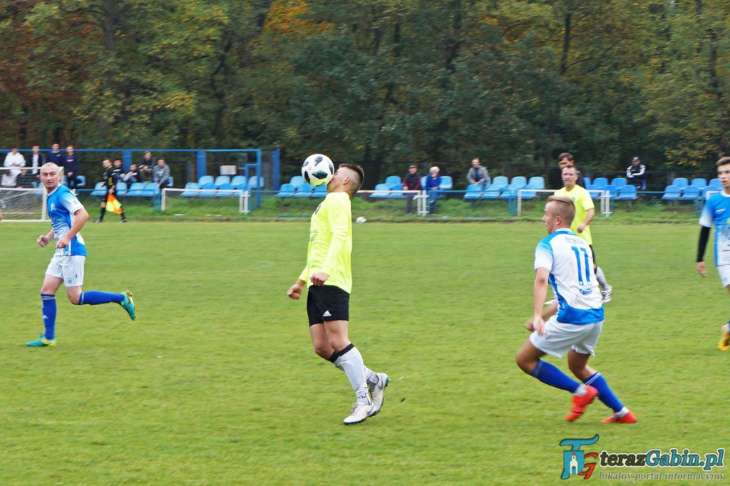 Derby zakończone remisem. Obie drużyny dały z siebie wszystko. [zdjęcia]