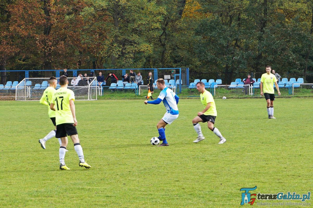 Derby zakończone remisem. Obie drużyny dały z siebie wszystko. [zdjęcia]