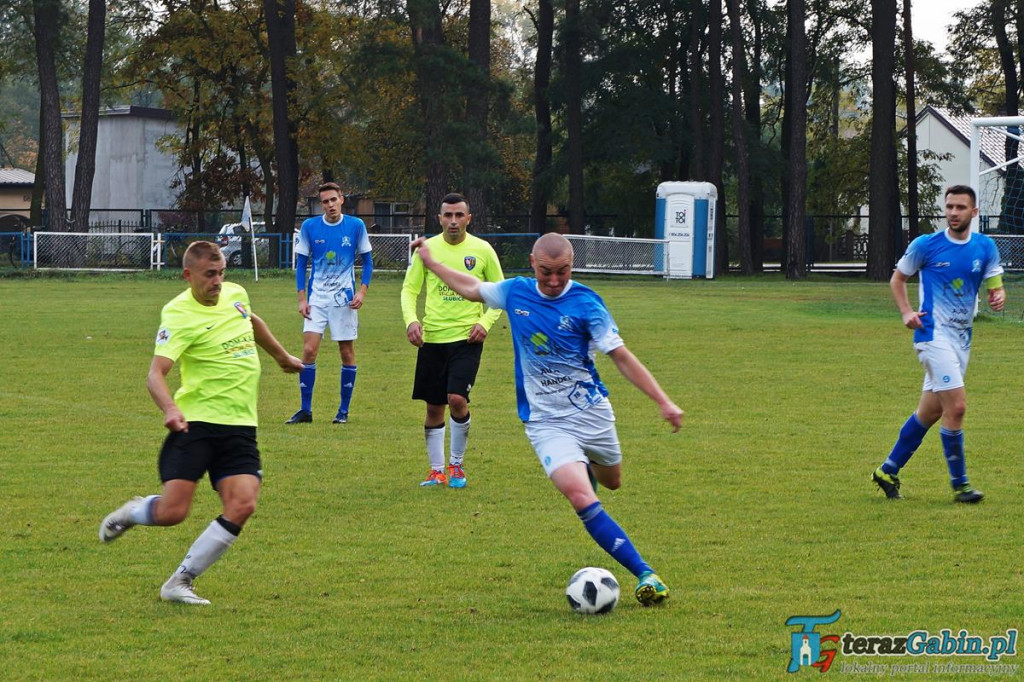 Derby zakończone remisem. Obie drużyny dały z siebie wszystko. [zdjęcia]