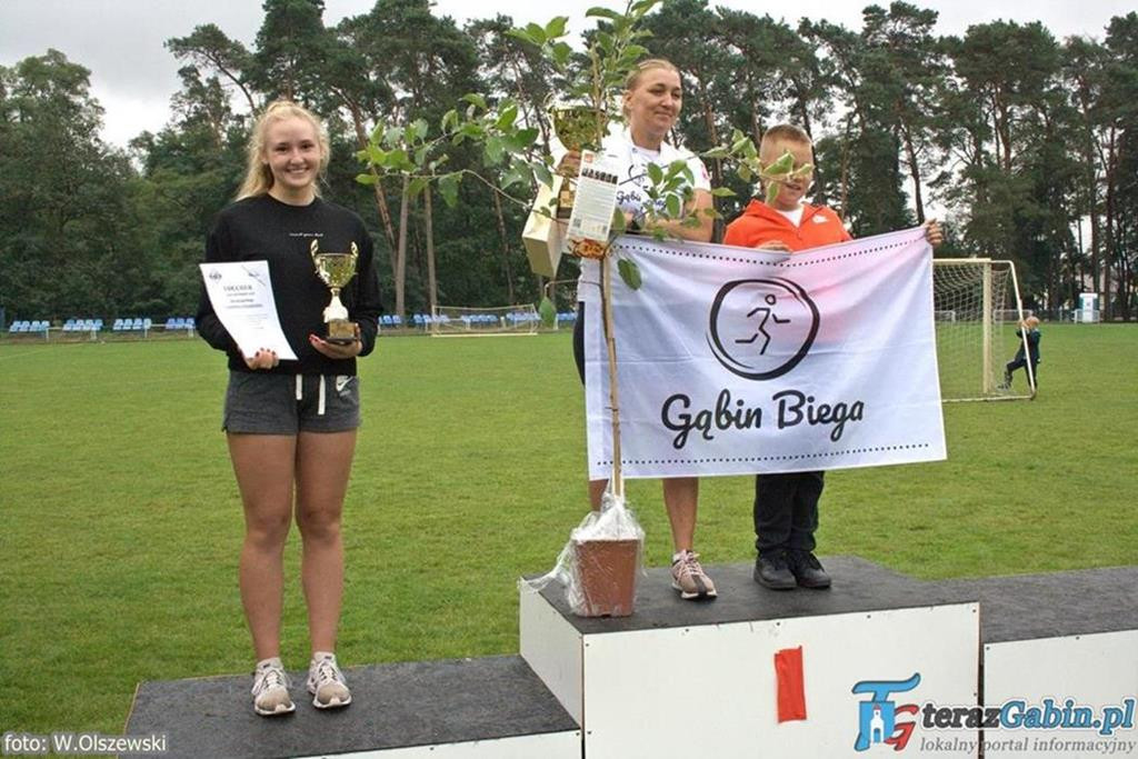 Biegacze z całej Polski wystartowali w Gąbinie. Gąbińska Dziesiątka już za nami. [zdjęcia]