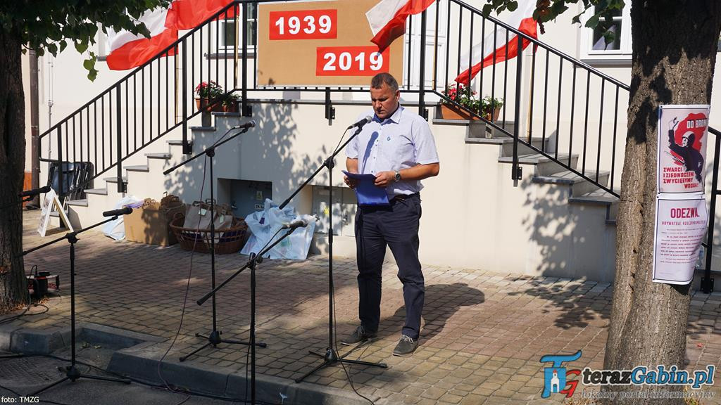 Gąbin uczcił rocznicę wybuchu II Wojny Światowej. Było bardzo uroczyście. [zdjęcia]