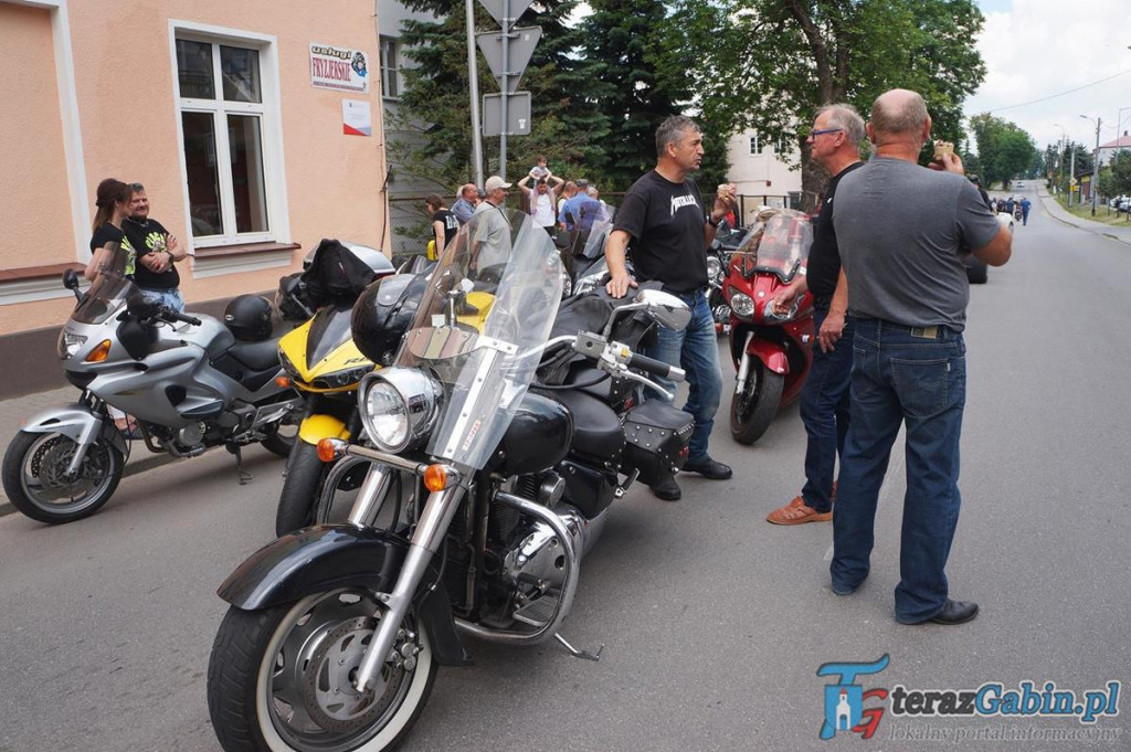 Przez gminę Gąbin przejechała wielka parada motocyklowa. Z okazji Dni Gąbina. [zdjęcia, film]